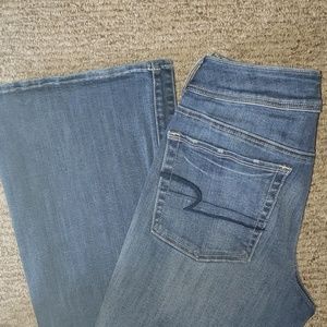 AE Jean's